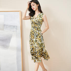 剩S 米思阳2024春季新款优雅法式百搭打底印花V领a字大摆裙高腰连衣裙