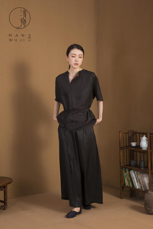 漫物记XYS-020仙鹤纹四经绞罗香云纱斜V领系腰上衣 商品图4