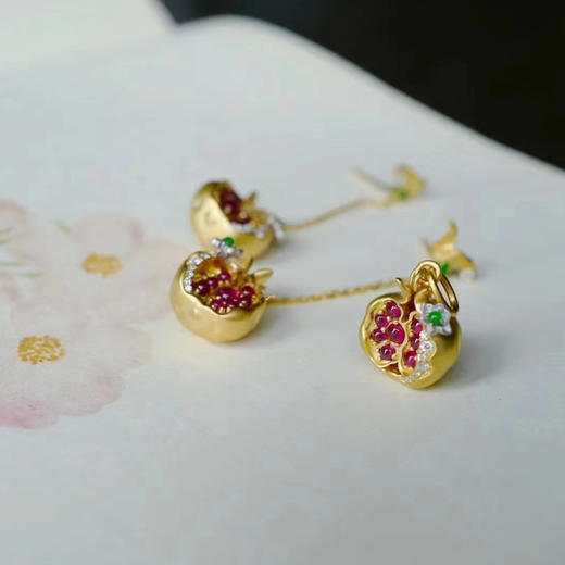 龢盒原创 18k金镶红宝石翡翠石榴耳环吊坠套 商品图2