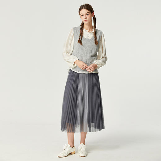 Famecoco范可儿针织马甲背心女款秋季时髦镂空叠穿小坎肩F225CA005 商品图3