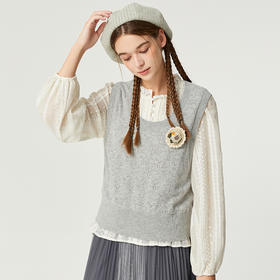 Famecoco范可儿针织马甲背心女款秋季时髦镂空叠穿小坎肩F225CA005