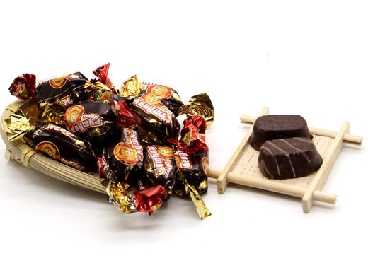 【中欧班列精选】俄罗斯进口 斯拉夫牌红莉莉巧克力注心糖 巧克力果酱夹心糖500g 商品图6