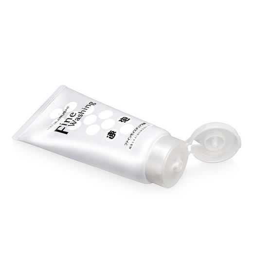 日本花印洗面奶高泡洁面乳120g
速泡细腻深层清洁去除彩妆残留外包装轻微污渍不影响使用效期27年11月 商品图4