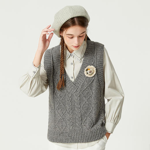 Famecoco范可儿毛衣背心女外搭秋款V领复古扭花坎肩马甲F225CA027 商品图3