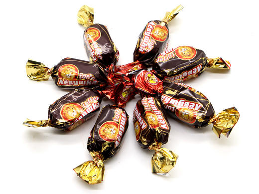 【中欧班列精选】俄罗斯进口 斯拉夫牌红莉莉巧克力注心糖 巧克力果酱夹心糖500g 商品图5