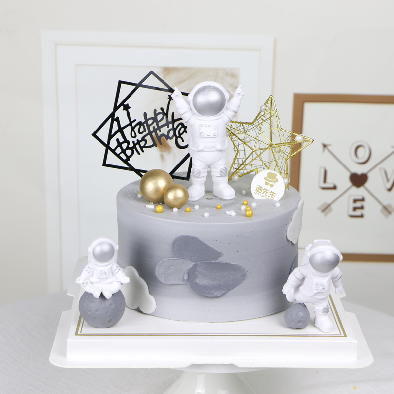 小小宇航员【夹心：奥利奥＋芒果＋扁桃仁榛子酱】