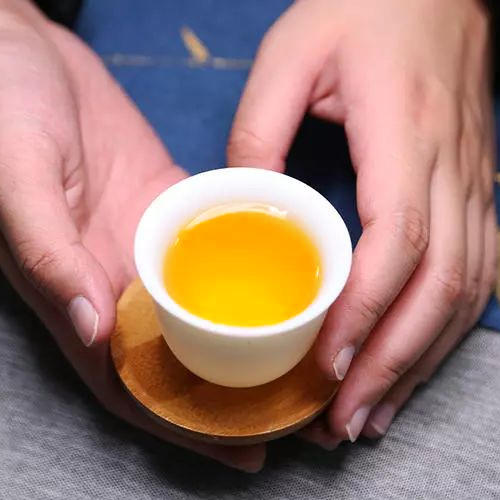 吉顺号2019年月光美人古树白茶老白茶357g/饼 商品图5