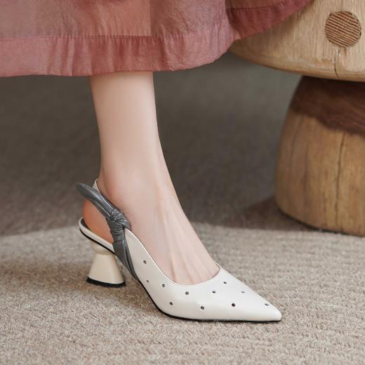 2022年夏季新时装尖头镂空高跟鞋女后空蝴蝶结单鞋  OLD-B526-529aa 商品图1
