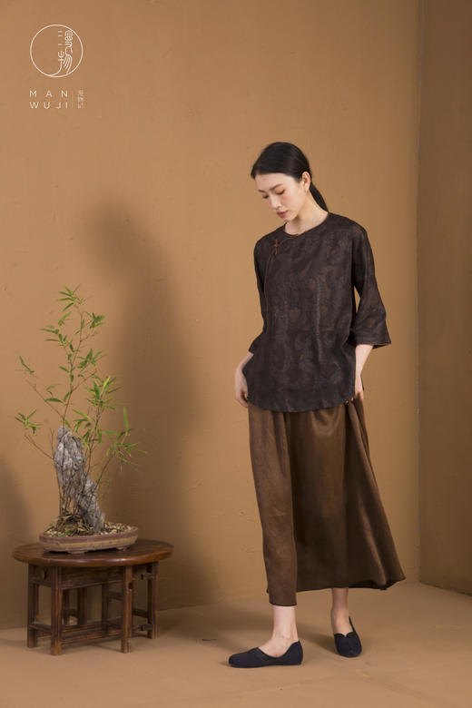 XYS-017剪花香云纱斜襟滚边上衣 商品图4