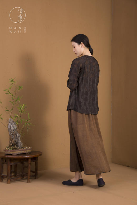 XYS-017剪花香云纱斜襟滚边上衣 商品图7