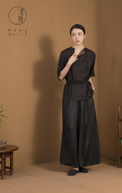 漫物记XYS-020仙鹤纹四经绞罗香云纱斜V领系腰上衣 商品图0