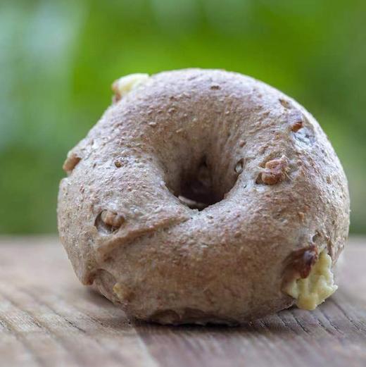 全麦核桃乳酪贝果 商品图0