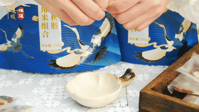 夏季每天一碗它，比燕窝都水润！软糯清甜，入口即化，越吃皮肤越嫩滑 