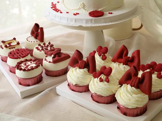 订婚蛋糕系列（6寸蛋糕和12个纸杯） 商品图5