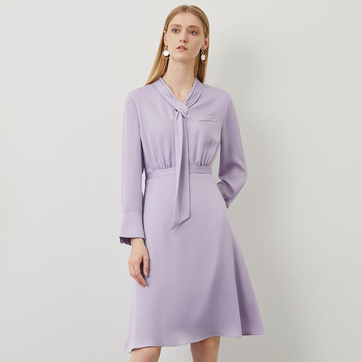 EITIE爱特爱秋冬新款气质飘带收腰显瘦A字中袖连衣裙6707402 商品图3