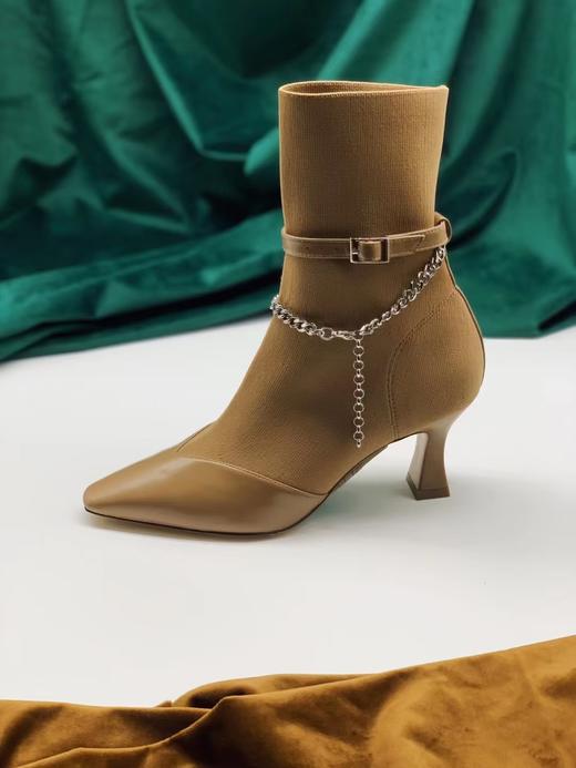 小方头喇叭跟饰链针织中筒靴 商品图0