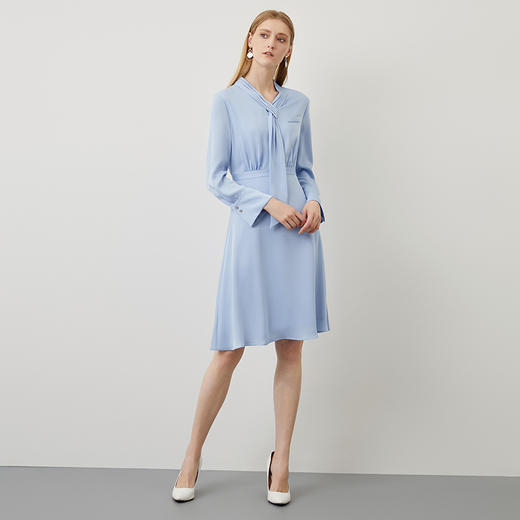 EITIE爱特爱秋冬新款气质飘带收腰显瘦A字中袖连衣裙6707402 商品图9