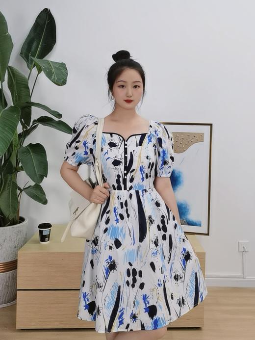 【抽象画印花裙】臣禾方领泡泡袖连衣裙K222021157 商品图3