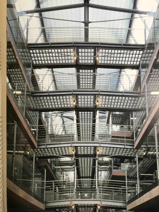 普利兹克建筑奖图集 370幅插图（200幅彩色） 精装大16开 商品图14