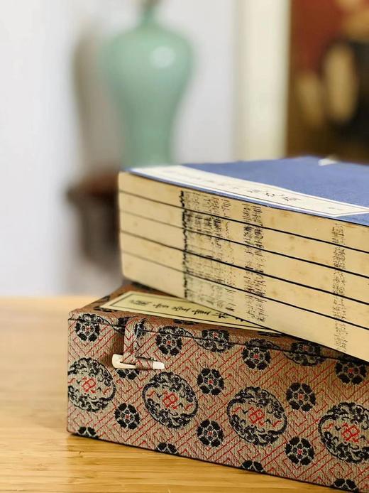 《兰雪堂重校刊桃花扇》，孔尚任著，线装，一函五册，据清光绪兰雪堂刻本影印，凤凰出版社2016年一版一印。定价2980，售价1188元。
 
该书底本为光绪二十一年(1895)合肥李氏兰雪堂刻本桃花扇( 商品图14