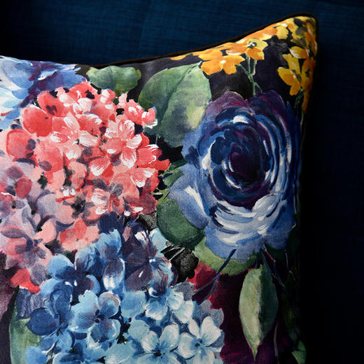 绣球花抱枕花朵贡缎靠包 商品图3