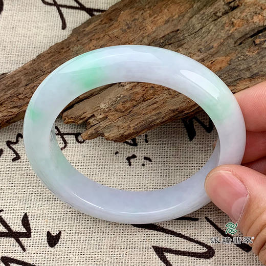 派瑞翡翠 翡翠手镯 糯种 绿色 商品图0
