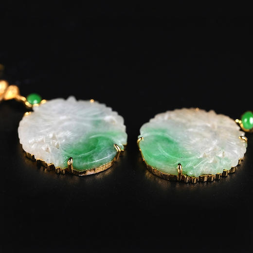 清代翡翠俏色“福寿双全”耳环 商品图3
