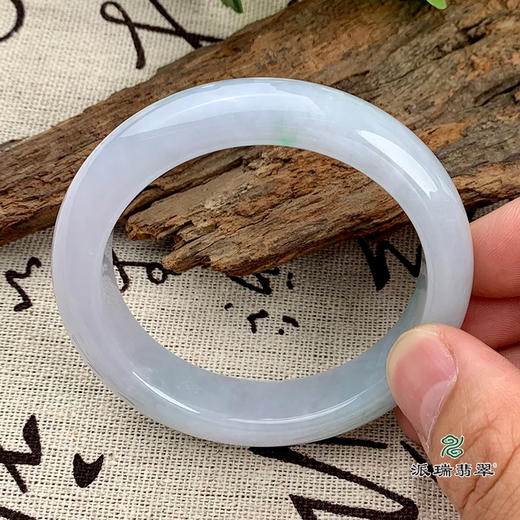 派瑞翡翠 翡翠手镯 糯种 绿色 商品图2