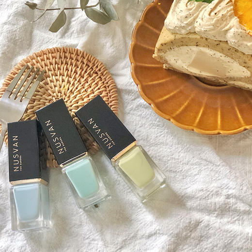 「夏日仙女美甲」NUSVAN时尚指甲油 奶茶系列双色可撕拉指甲油4gx2支 夏日度假系列不可撕拉指甲油9ml/支 水性健康 免烤速干 气味清新 商品图4