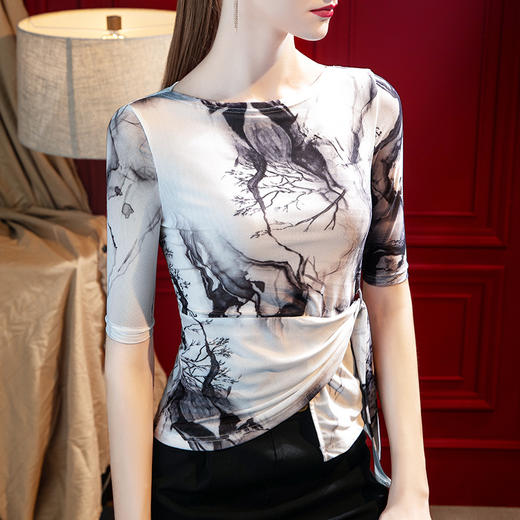 优雅一字领印花中袖T恤，新款网纱印花上衣不规则洋气绑带收腰小衫SG-T2Q2770 商品图1