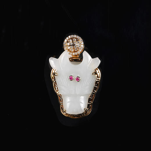 清代和田白玉“牛气冲天”项坠 商品图0