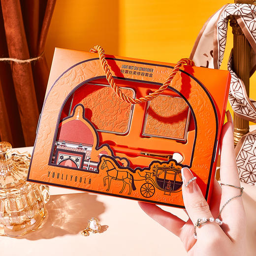 【一套=眼影+高光粉+眼影棒+高光刷！】轻奢丝柔修容套盒，让双眸也能如此性感！立体修容，细腻服帖，小脸！七夕情人节表白520送女友生日礼物圣诞女生节日 商品图2