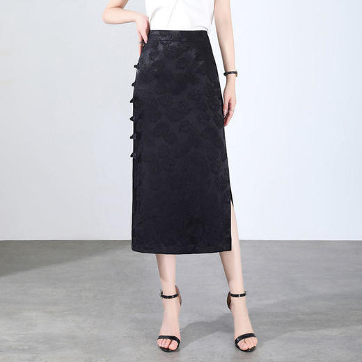LSMB220708新款复古优雅盘扣提花中长款开叉半身裙 商品图3