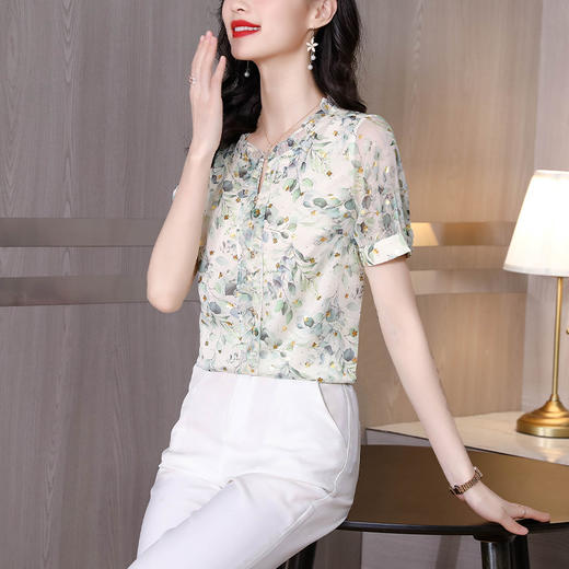 AHM jcwl5265  法式短袖碎花雪纺衬衫女夏季2022新款时尚气质短款上衣小众轻熟风 商品图3