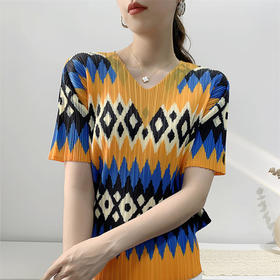 ZDFS-S-500新款时尚气质休闲V领短袖褶皱印花T恤