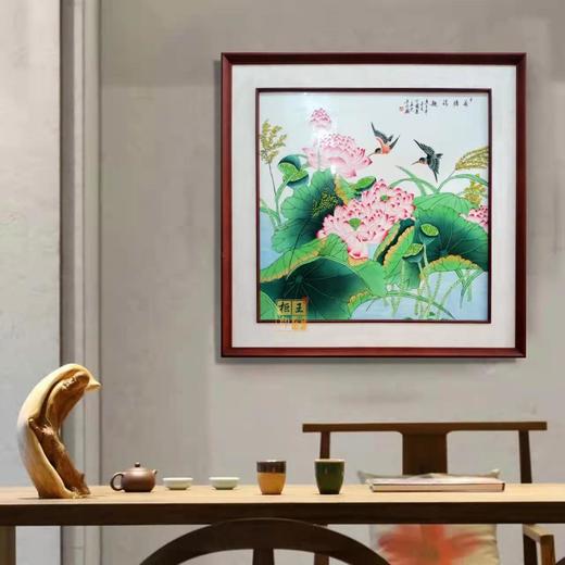 丁国荣：新彩荷塘情趣瓷板 商品图0