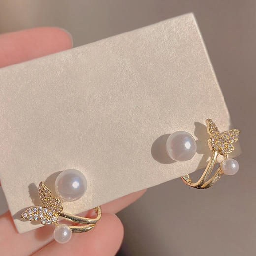JU-A392新款鱼尾珍珠耳环女 小众设计感蝴蝶耳坠气质耳钉耳饰 商品图4