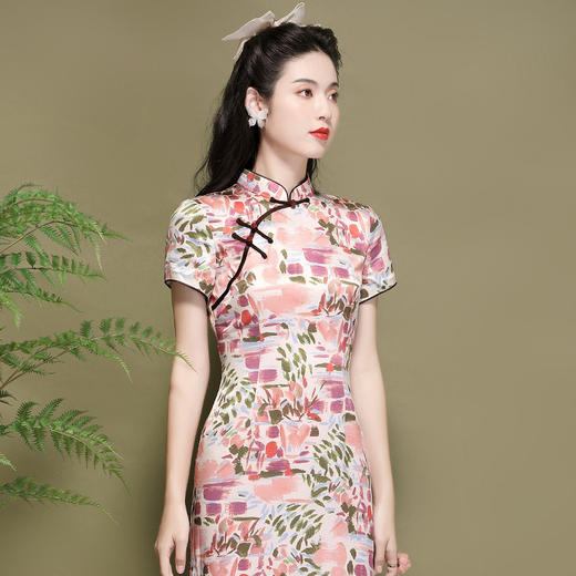 OY-220257夏季国潮短袖连衣裙改良年轻款日常粉色醋酸印花旗袍220257 商品图1