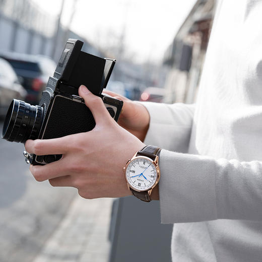 羽生结弦同款CB0152-16A 西铁城空中之鹰系列光动能万年历电波男表 商品图6