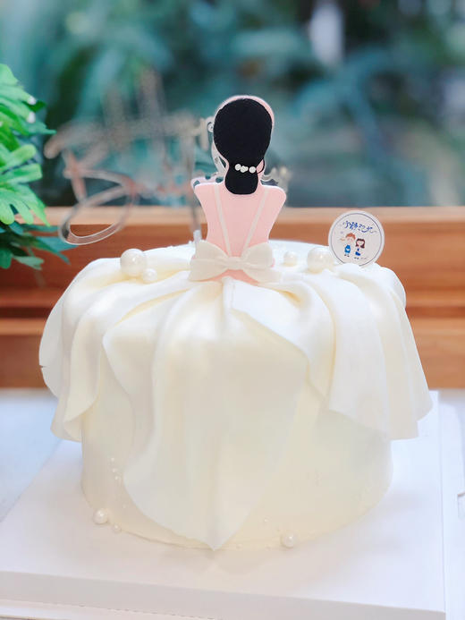 翻糖女士蝴蝶结奶油蛋糕 下单前请仔细阅读商品详情 商品图0