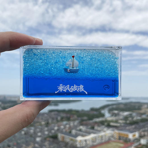 原创蓝色大海摆件小帆船液体浮动立体海洋桌面解压摆件装饰 商品图3