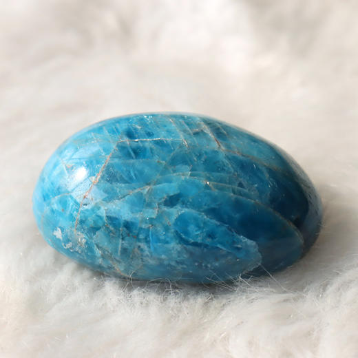 蓝色磷灰石  2颗  矿石小把玩手把件 家居办公室装饰桌面摆件 商品图0