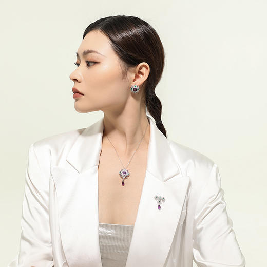 【花园】JULEE JULEE茱俪珠宝 18K白金紫晶祖母绿白蓝宝 钻石胸针/吊坠两用款 商品图4