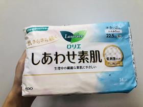 日本花王乐而雅活性炭消臭绵柔日用卫生巾（蓝）22.5cm  4901301378156