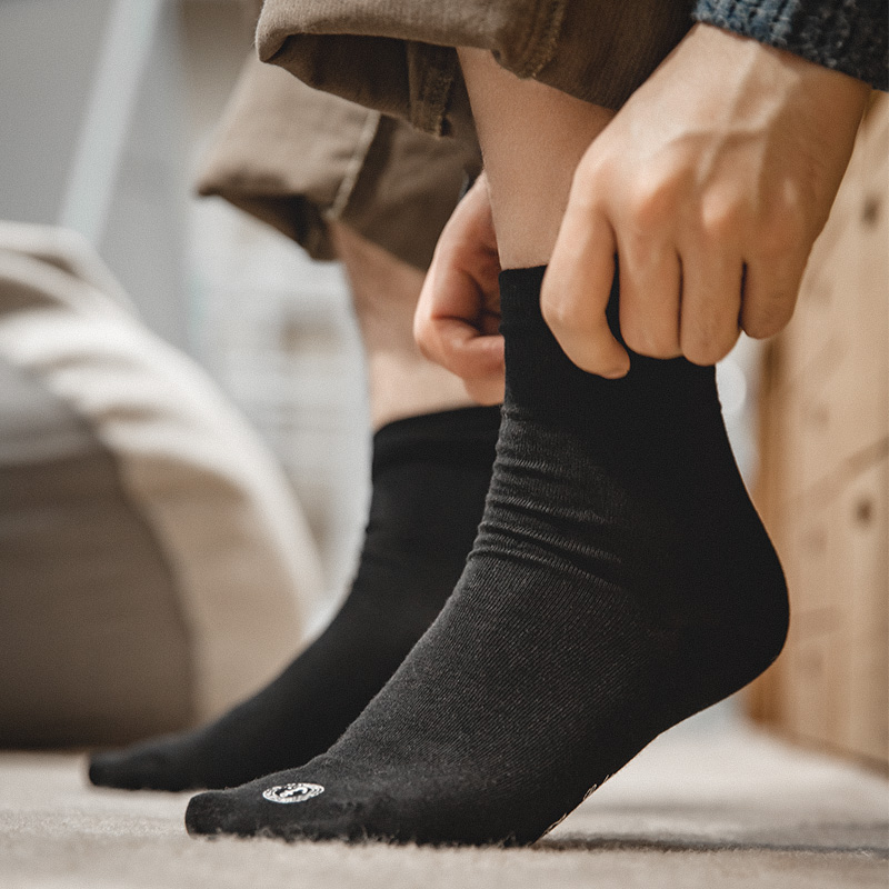 工装优选日系复古防臭透气印花中筒袜春夏吸汗纯色运动防滑袜子男