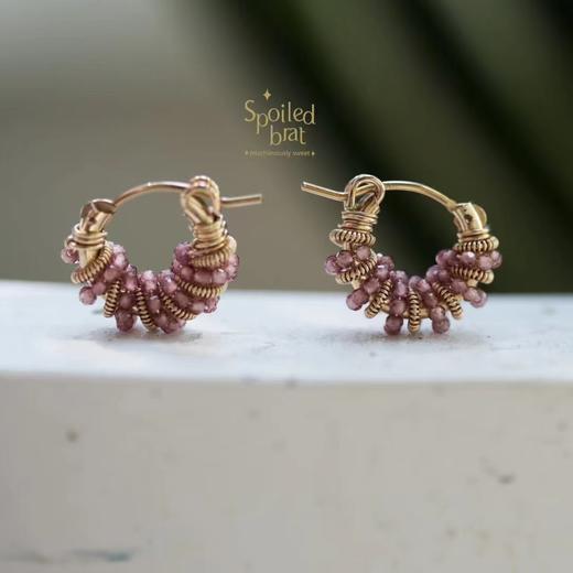 SpoiledBrat Jewelry金色螺旋耳圈系列 | 石榴石款 商品图1