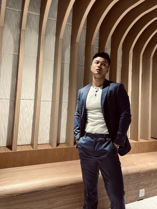 男装修身西服套装 霸道总裁范 黛蓝 进口稀缺面料 J204M4662 商品图1