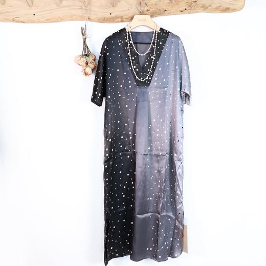 【线上专属】V领连衣裙（22707371-素采） 商品图0