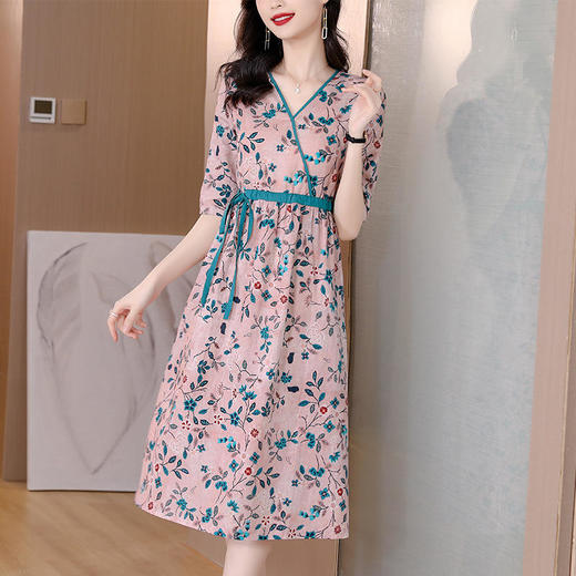 碎花连衣裙女夏季新款气质收腰v领小个子 DL6969 商品图1