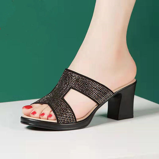 XHRJH220711新款时尚气质百搭粗跟水钻凉拖鞋 商品图6